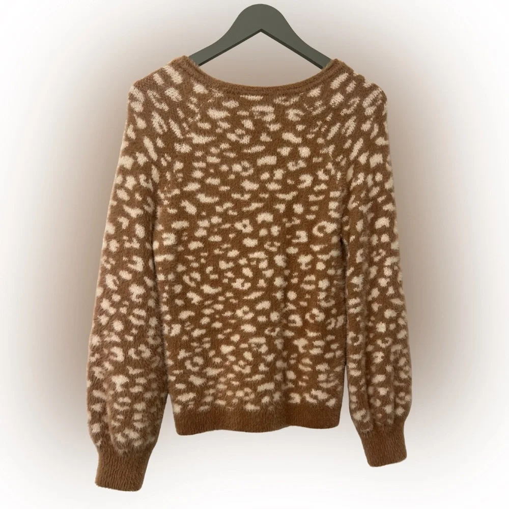 Abercrombie& Fitch Fuzzy Leopard Knit Sweater Cream Brown XS Soft Cozy
